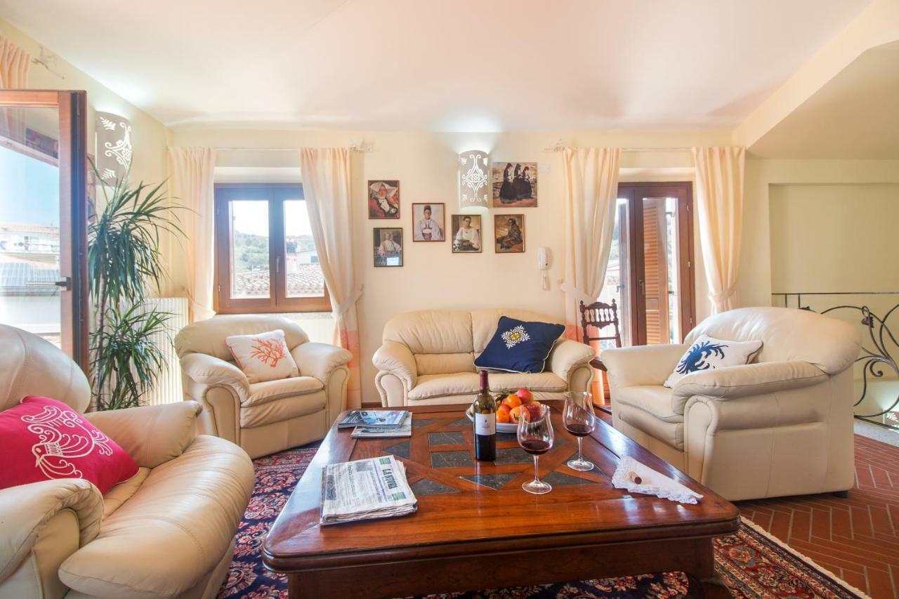 Villa Corrasi Oliena Luxury Bagian luar foto