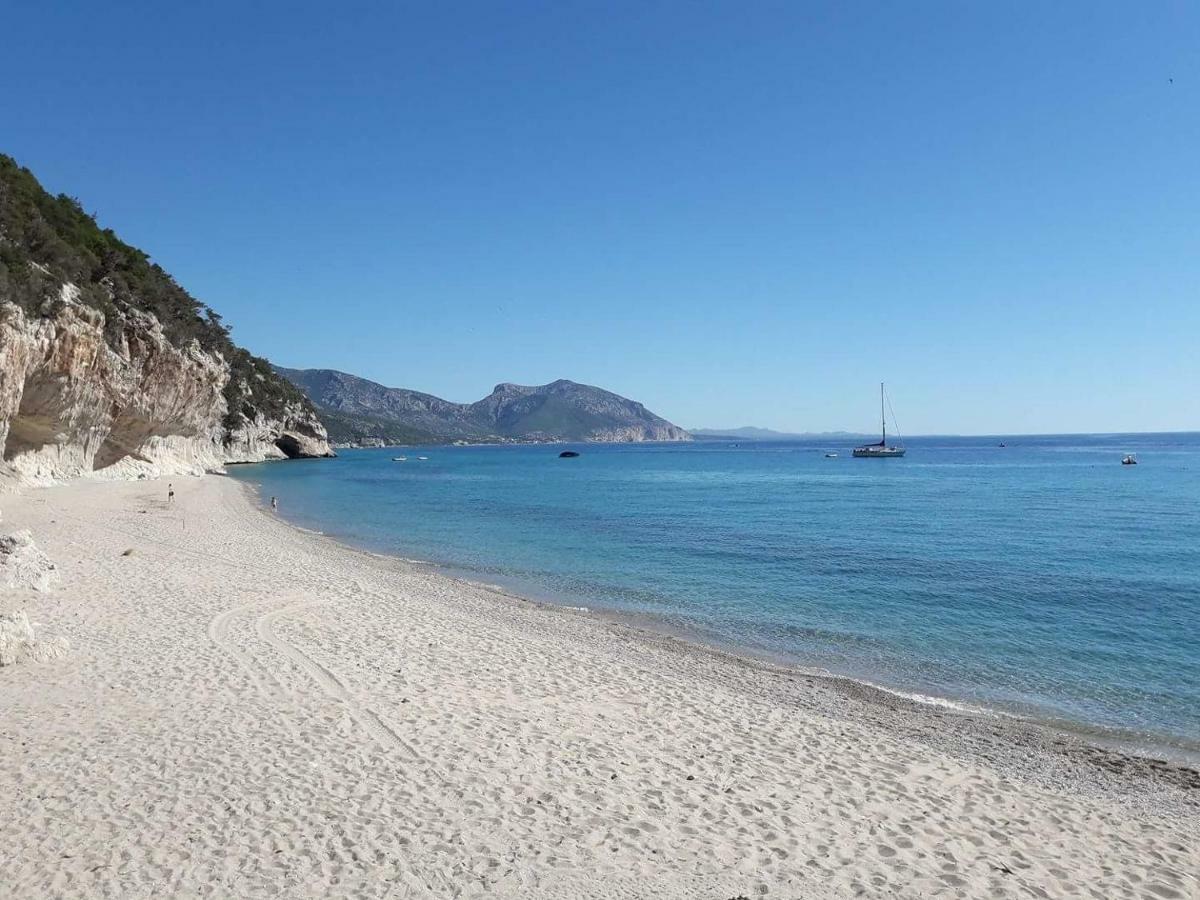 Villa Corrasi Oliena Luxury Bagian luar foto